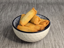 Mini sajgonki z kurczakiem 