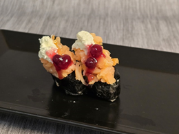 5. Gunkan: Wędzony łosoś