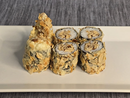 7. Hosomaki w tempurze: Tamago w tempurze z migdałami