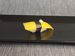2. Nigiri: Mango